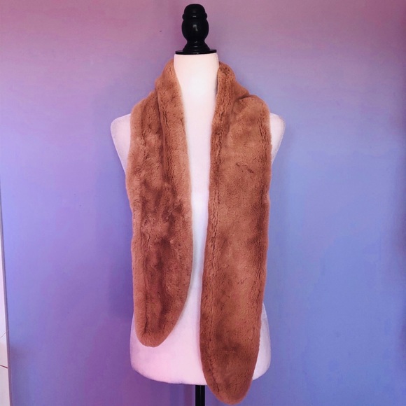 Madewell faux mink muffler - Picture 4 of 6